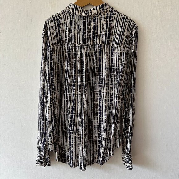 ANTHROPOLOGIE Holding Horses Blouse Womens Size 4 Button Front Collared - Picture 6 of 6